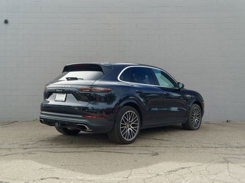 Certified 2023 Porsche Cayenne AWD/4WD image 7