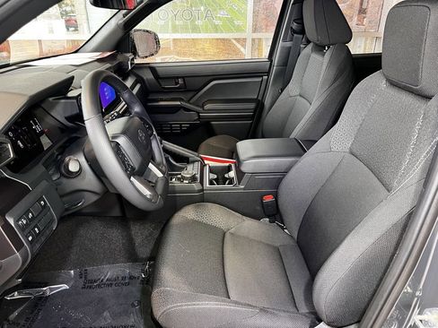 Used 2025 Toyota 4Runner SR5 image 17