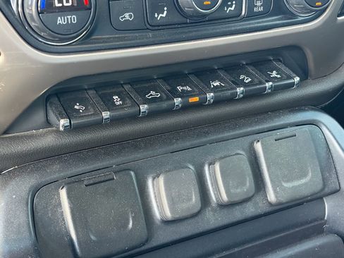 Used 2018 GMC Sierra 1500 Denali w/ Denali Ultimate Package AWD/4WD image 15