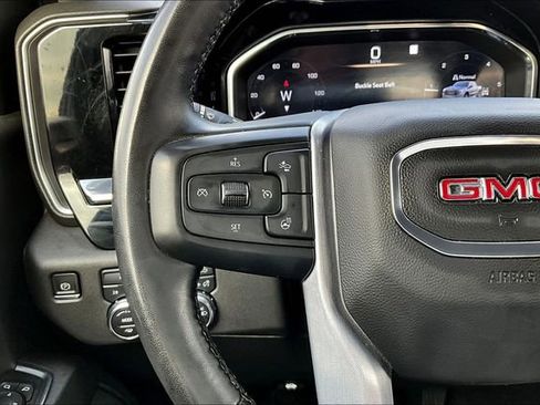 Used 2023 GMC Sierra 1500 SLT AWD/4WD image 12