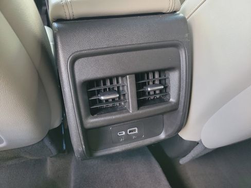 Used 2019 Cadillac XT4 Luxury image 15