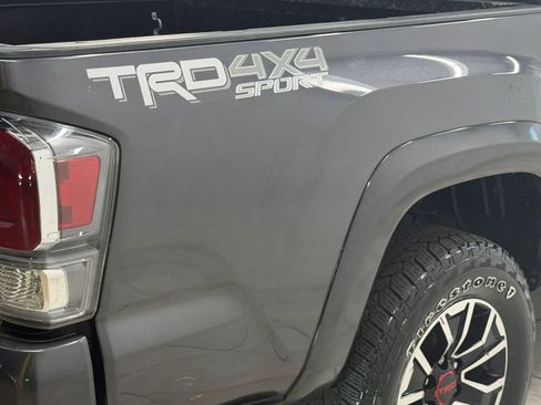Used 2021 Toyota Tacoma TRD Sport w/ Technology Package AWD/4WD image 10