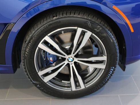 Used 2025 BMW X7 M60i AWD/4WD image 34