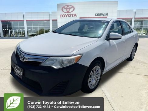 Used 2013 Toyota Camry LE FWD image 7