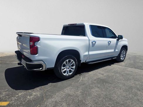 Used 2024 Chevrolet Silverado 1500 LTZ w/ Z71 Off-Road Package AWD/4WD image 3