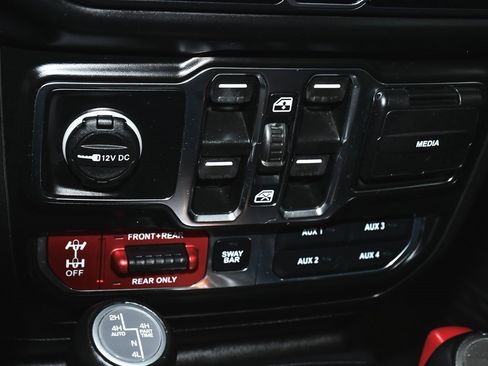 Used 2022 Jeep Wrangler Unlimited Rubicon 4xe w/ Cold Weather Group image 35