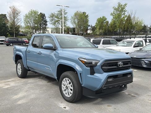 New 2026 Toyota Tacoma SR5 AWD/4WD image 3