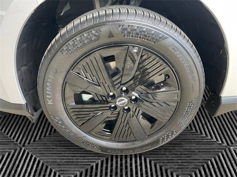 New 2025 Nissan Murano SV image 14