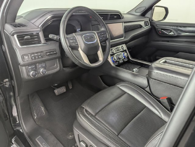 Used 2024 GMC Yukon Denali AWD/4WD image 11
