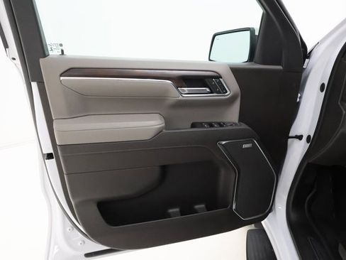 Used 2023 GMC Sierra 1500 SLT w/ SLT Premium Plus Package image 8