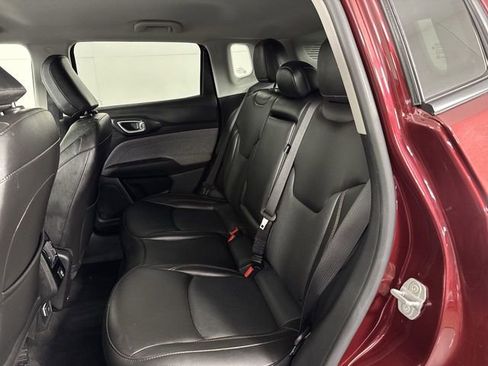 Used 2022 Jeep Compass Latitude image 21