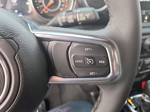 Used 2023 Jeep Wrangler Altitude image 16