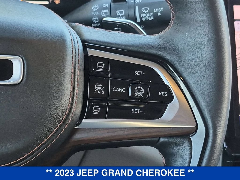Used 2023 Jeep Grand Cherokee Summit w/ Adv Protech Group IV AWD/4WD image 22