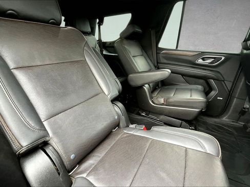Used 2021 Chevrolet Tahoe High Country w/ Premium Package AWD/4WD image 27