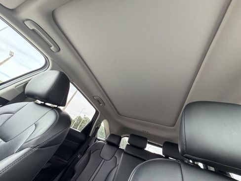 Certified 2023 Kia Sorento S w/ Panoramic Sunroof Package FWD image 34