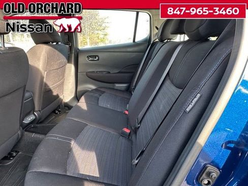 Used 2025 Nissan Leaf S image 12