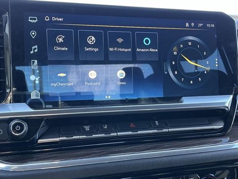 Used 2024 Chevrolet Silverado 2500 LT w/ Convenience Package image 34