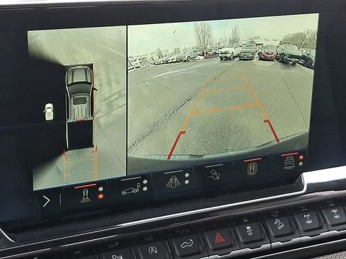 Used 2024 Chevrolet Silverado 1500 ZR2 image 21