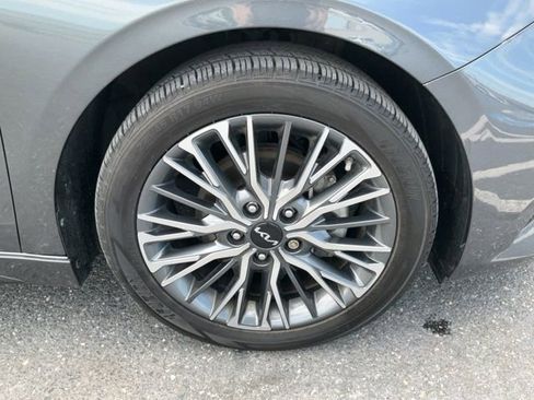 Used 2022 Kia Forte GT-Line w/ GT-Line Premium Package FWD image 9