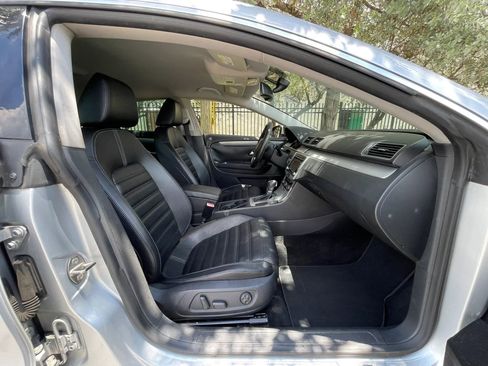 Used 2012 Volkswagen CC Sport FWD image 31