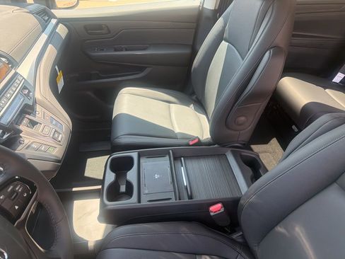 New 2026 Honda Odyssey EX-L image 10