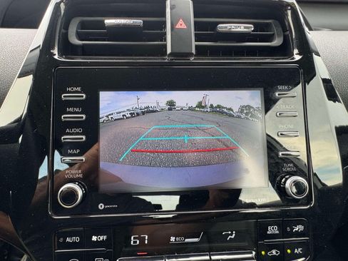 Certified 2022 Toyota Prius XLE AWD/4WD image 33