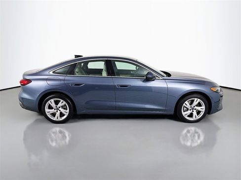 Used 2025 Audi A5 2.0T Premium Plus image 8