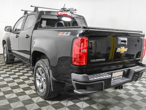 Used 2015 Chevrolet Colorado Z71 AWD/4WD image 16