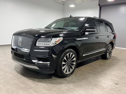 Used 2020 Lincoln Navigator Reserve image 8