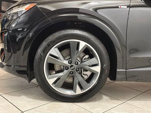 Used 2024 Audi Q4 e-tron Premium AWD/4WD image 16