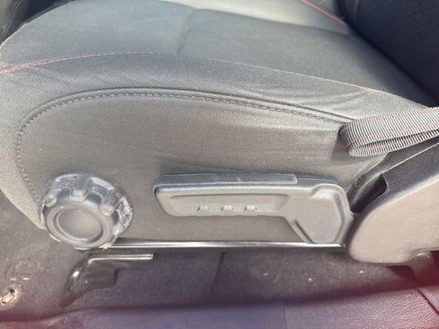 Used 2020 Jeep Gladiator Rubicon image 12