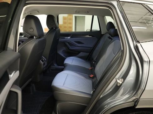 New 2026 Volkswagen Tiguan SE AWD/4WD image 30