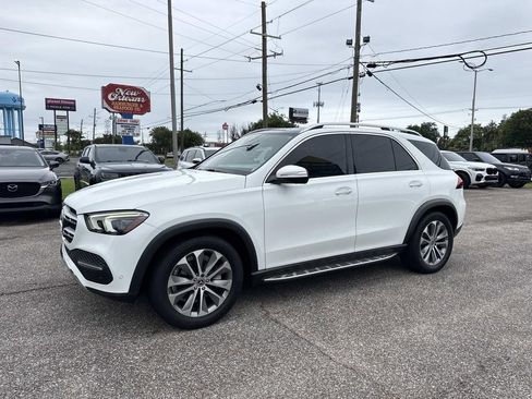 Used 2021 Mercedes-Benz GLE 350 w/ Premium Package image 3