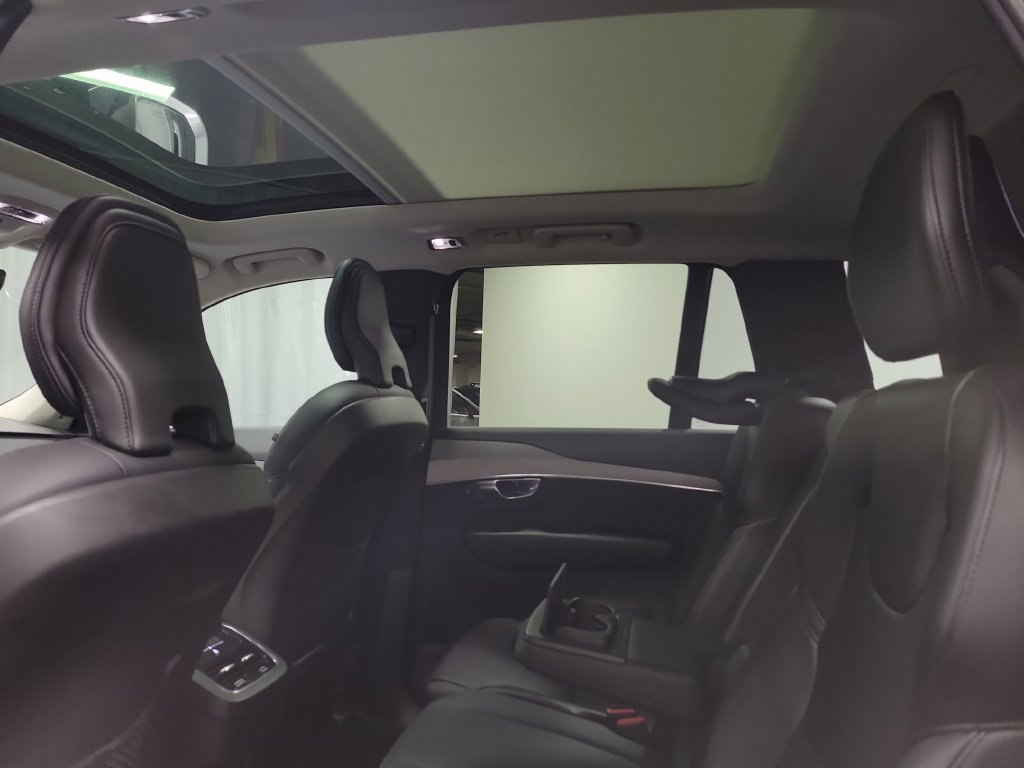 Used 2022 Volvo XC90 T5 Momentum AWD/4WD image 33