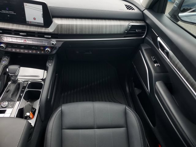 Used 2025 Kia Telluride EX w/ EX Captain's Chair Package AWD/4WD image 19