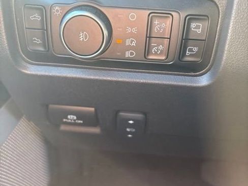 Used 2025 Ford F350 Platinum AWD/4WD image 23