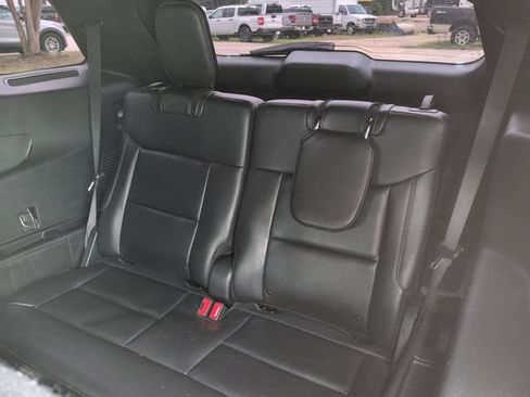 Used 2020 Ford Explorer XLT w/ Equipment Group 202A AWD/4WD image 16