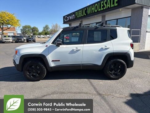 Used 2015 Jeep Renegade Trailhawk w/ Premium Leather Group AWD/4WD image 8
