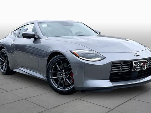 Used 2024 Nissan Z Performance w/ Floor Mat Package RWD image 2