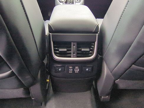 Used 2024 Subaru Outback Limited image 31