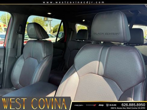 Used 2025 Honda Pilot Black Edition image 18