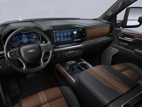 Certified 2024 Chevrolet Silverado 1500 High Country w/ Technology Package AWD/4WD image 7