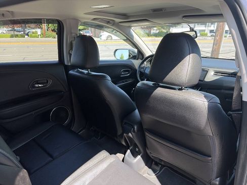 Used 2017 Honda HR-V EX-L image 28