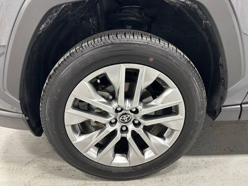 Used 2025 Toyota RAV4 XLE Premium image 62