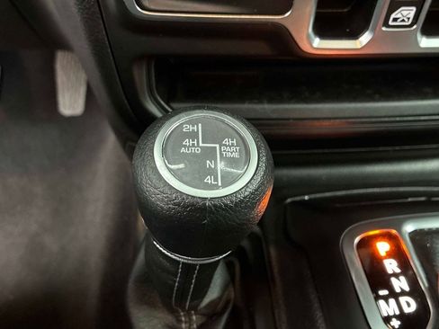 Certified 2025 Jeep Wrangler Unlimited Sahara w/ Safety Group AWD/4WD image 30