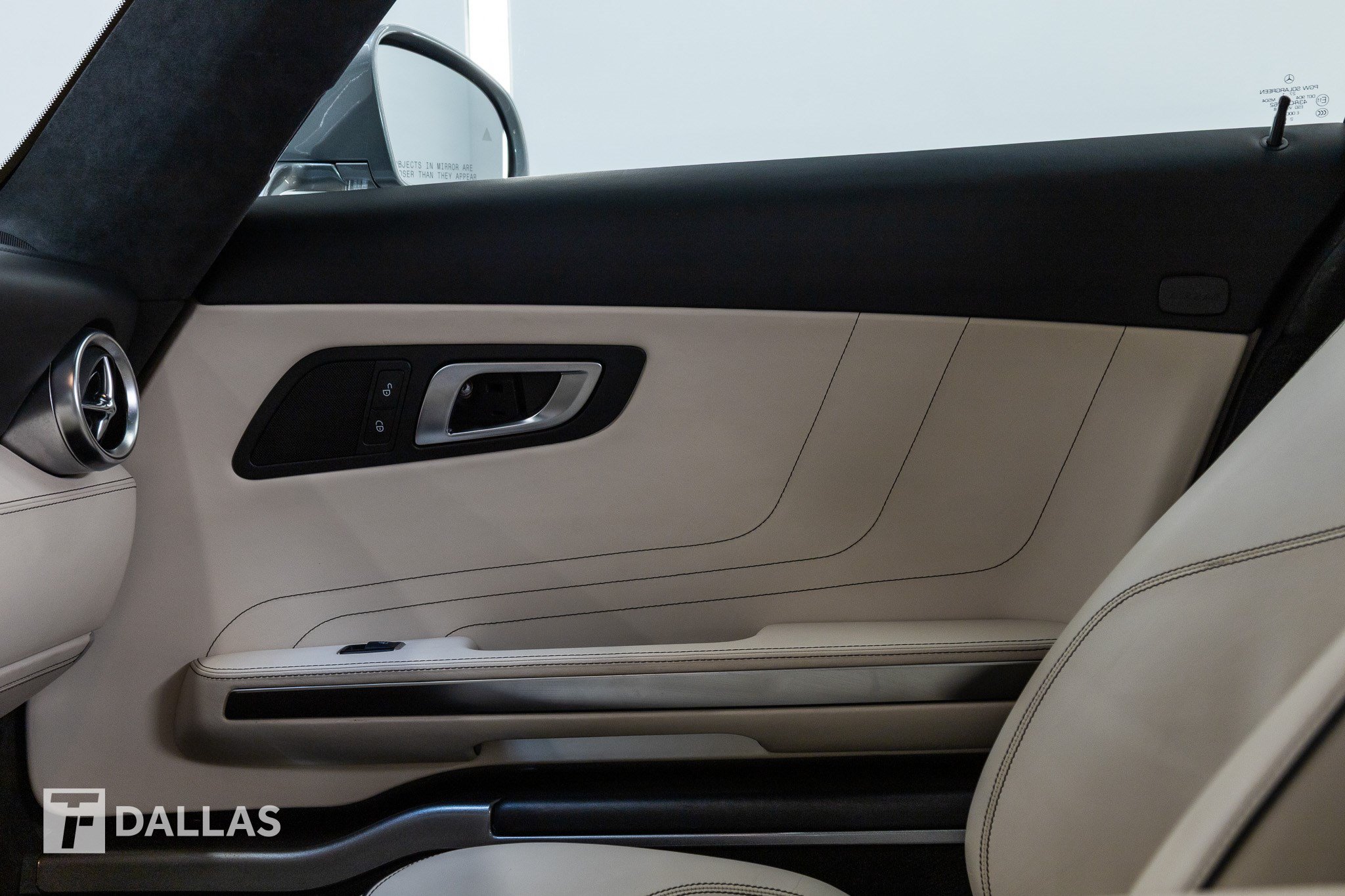 Used 2012 Mercedes-Benz SLS AMG Coupe image 38