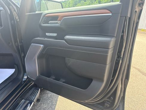 Used 2022 GMC Sierra 1500 Denali AWD/4WD image 27