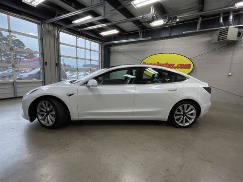 Used 2019 Tesla Model 3 Long Range image 2