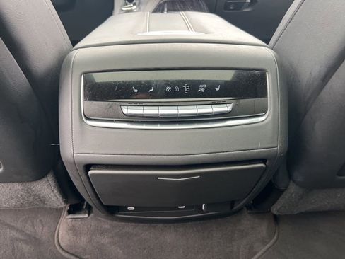 Used 2023 Cadillac Escalade ESV Sport image 31