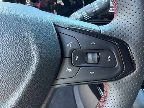 New 2026 Chevrolet Trax RS w/ Sunroof Package FWD image 24